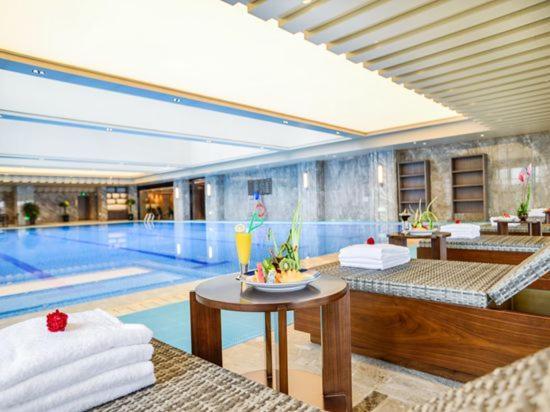 Grand New Century Hotel Haining Zhejiang Exteriér fotografie